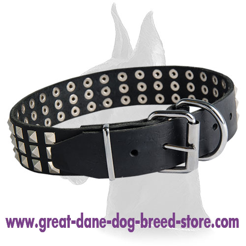 Wide Leather Collar with Pyramids for Great Dane