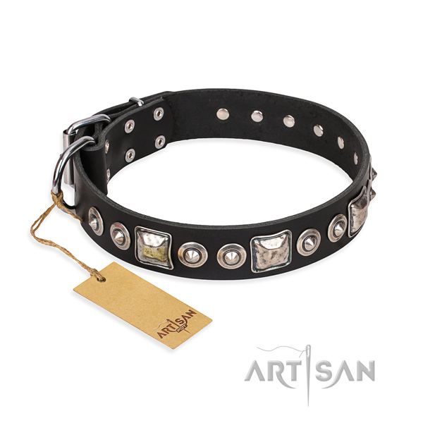 Full grain leather dog collar made of reliable material with rust-proof fittings