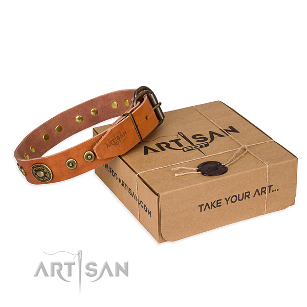 Full grain genuine leather dog collar made of top rate material with durable buckle